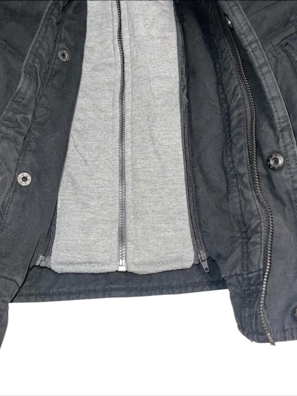 Levi's Men's Medium Sherpa Lined Hooded Plaid Black Gray Shirt Jacket Shacket - Picture 4 of 16